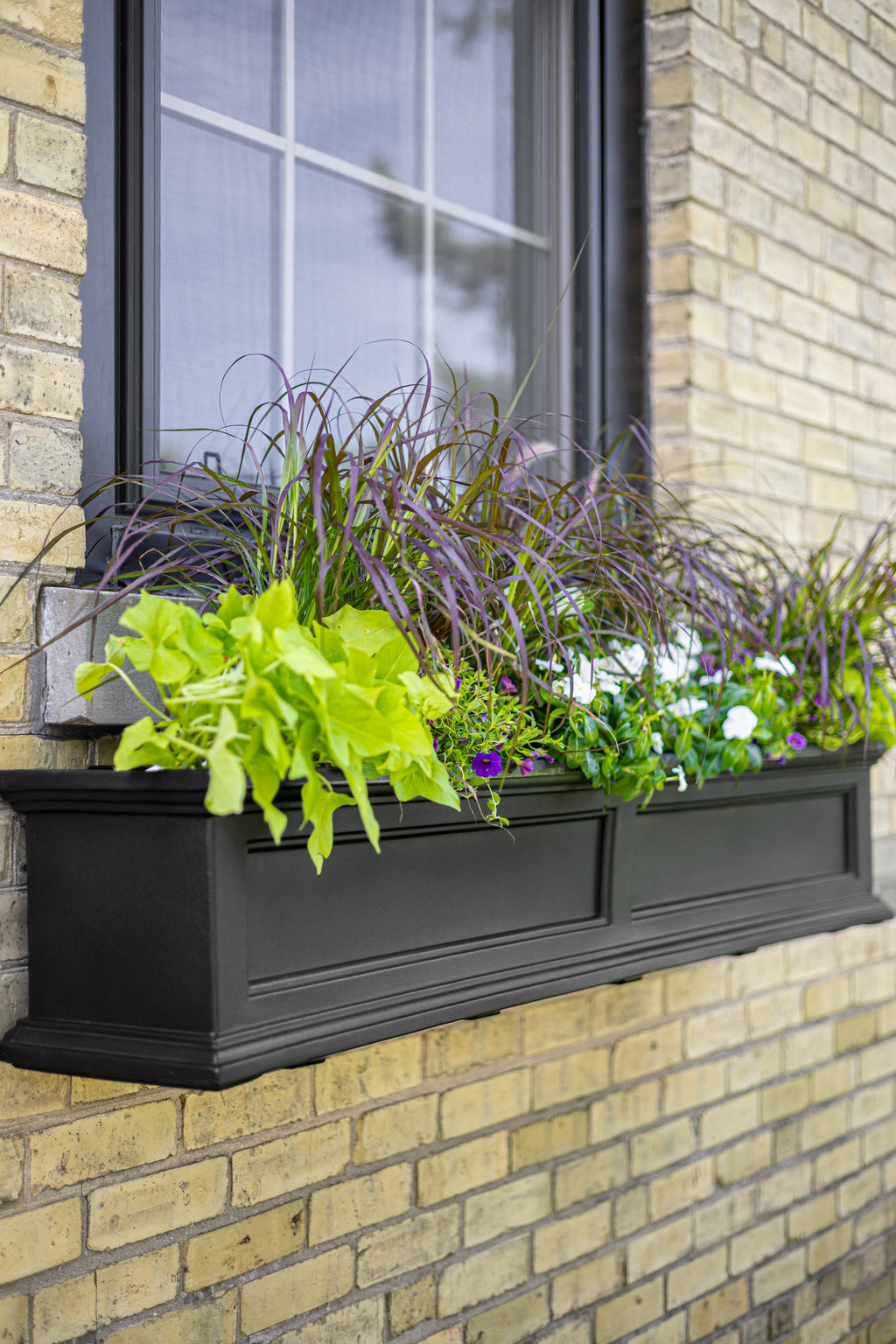 Fairfield 3FT Self-Watering Window Box, view 3